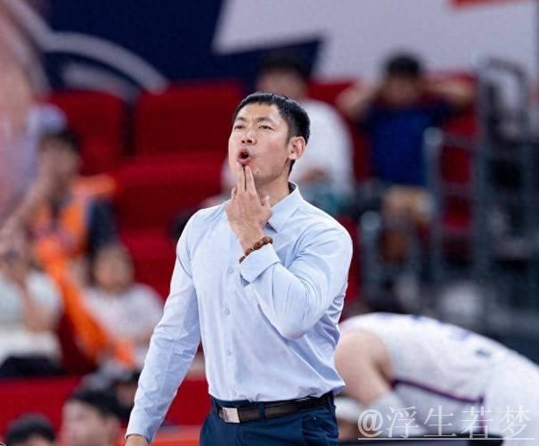 张庆鹏:山东队本赛季变化显著,比赛将全力以赴 张庆鹏:山东队本赛季变化显著,比赛将全力以赴